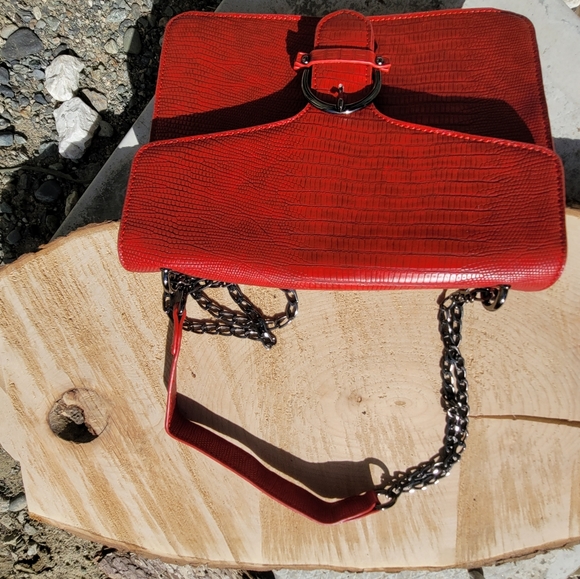 Red purse - Picture 5 of 7